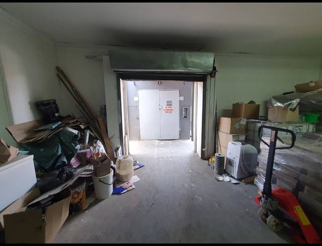 3,012M² WAREHOUSE FOR SALE IN OPHIRTON